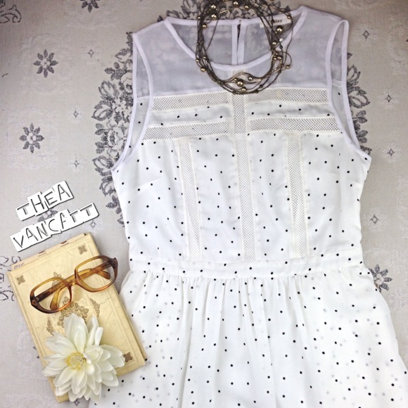 Esley Dresses & Skirts - ESLEY - Vintage Style 2 Pocket Polka Dot SunDress!